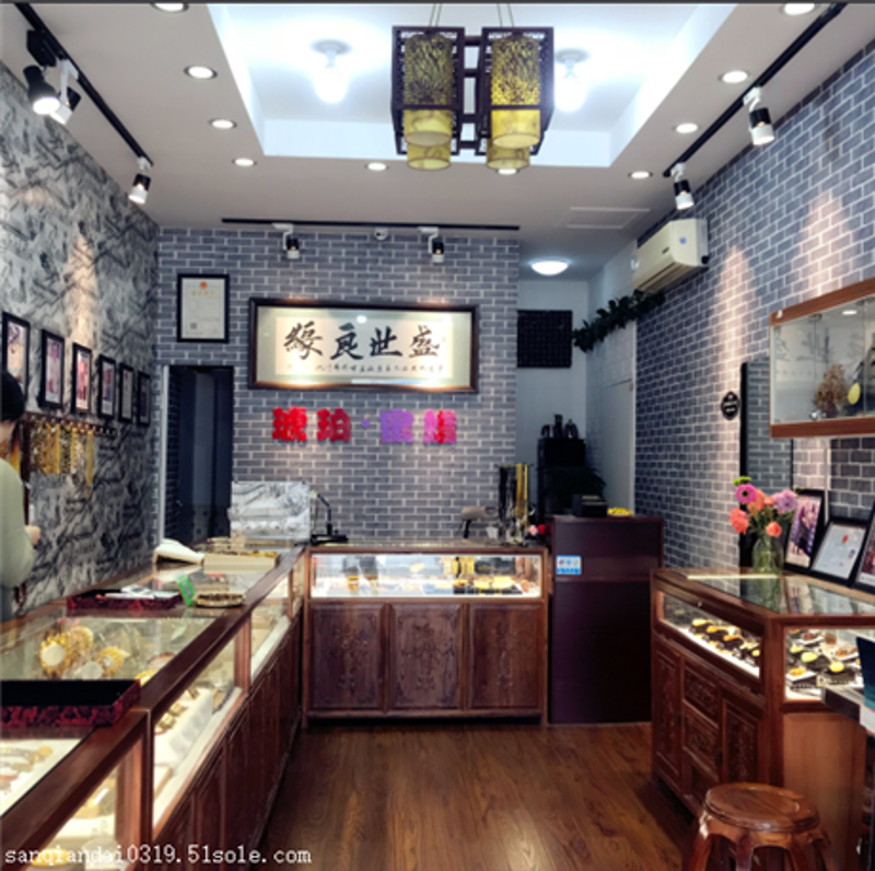 选择珠宝，像挑选艺术品一样精致